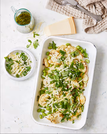 OVNBAGT BLOMKÅLSSALAT // ANNES SALATER // ANNE HJERNØE // POLTIKKENS FORLAG